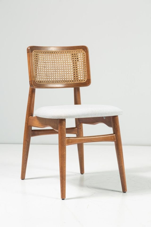 SEBEN MASA KOZA SANDALYELİ