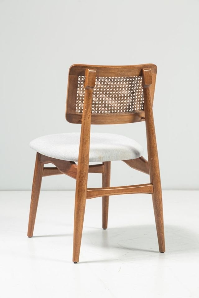 SEBEN MASA KOZA SANDALYELİ