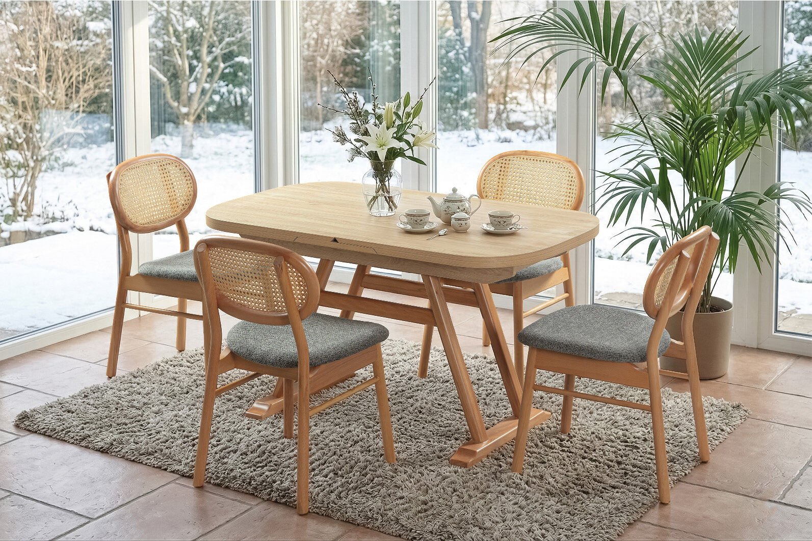 FORM MASA / ERVA HAZERANLI SANDALYE