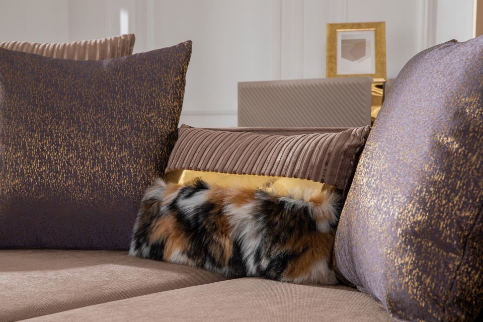 KUMSAL KOLTUK TAKIMI  (3+3+1+1)