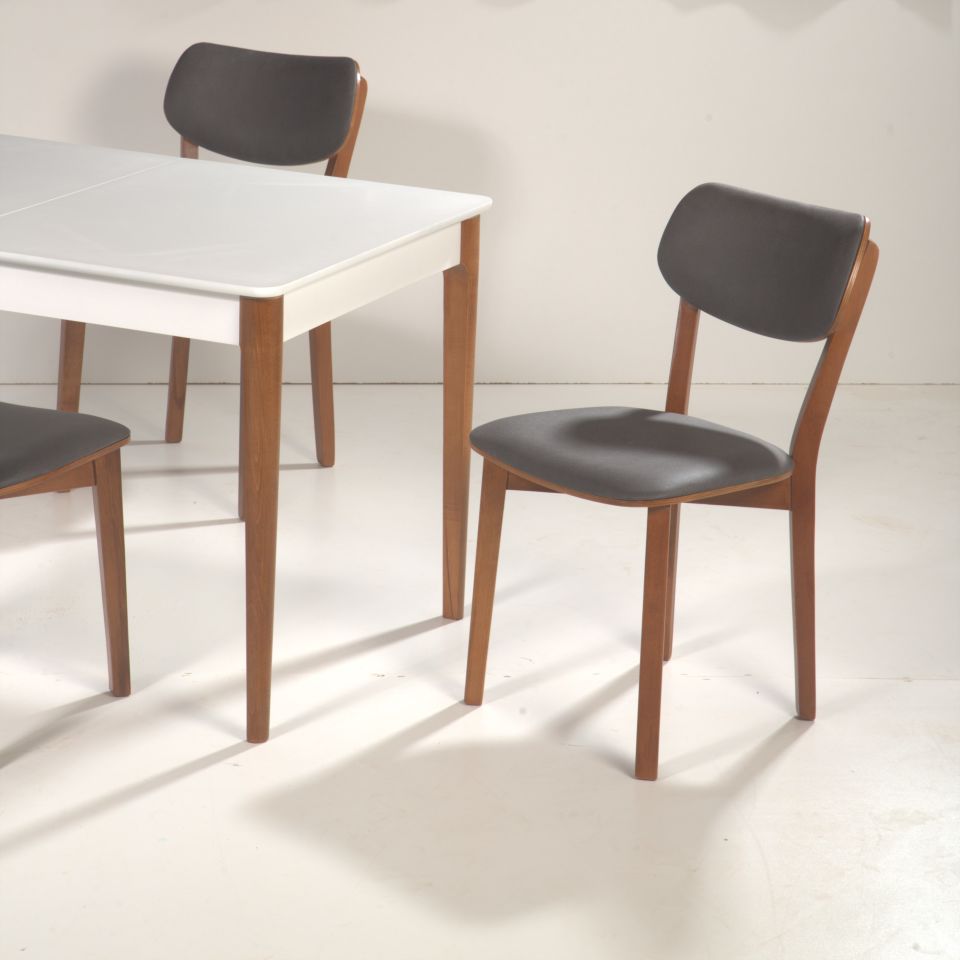 ADEN MASA KENYA SANDALYELİ