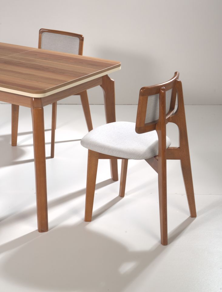 SEBEN MASA ZEUS SANDALYELİ