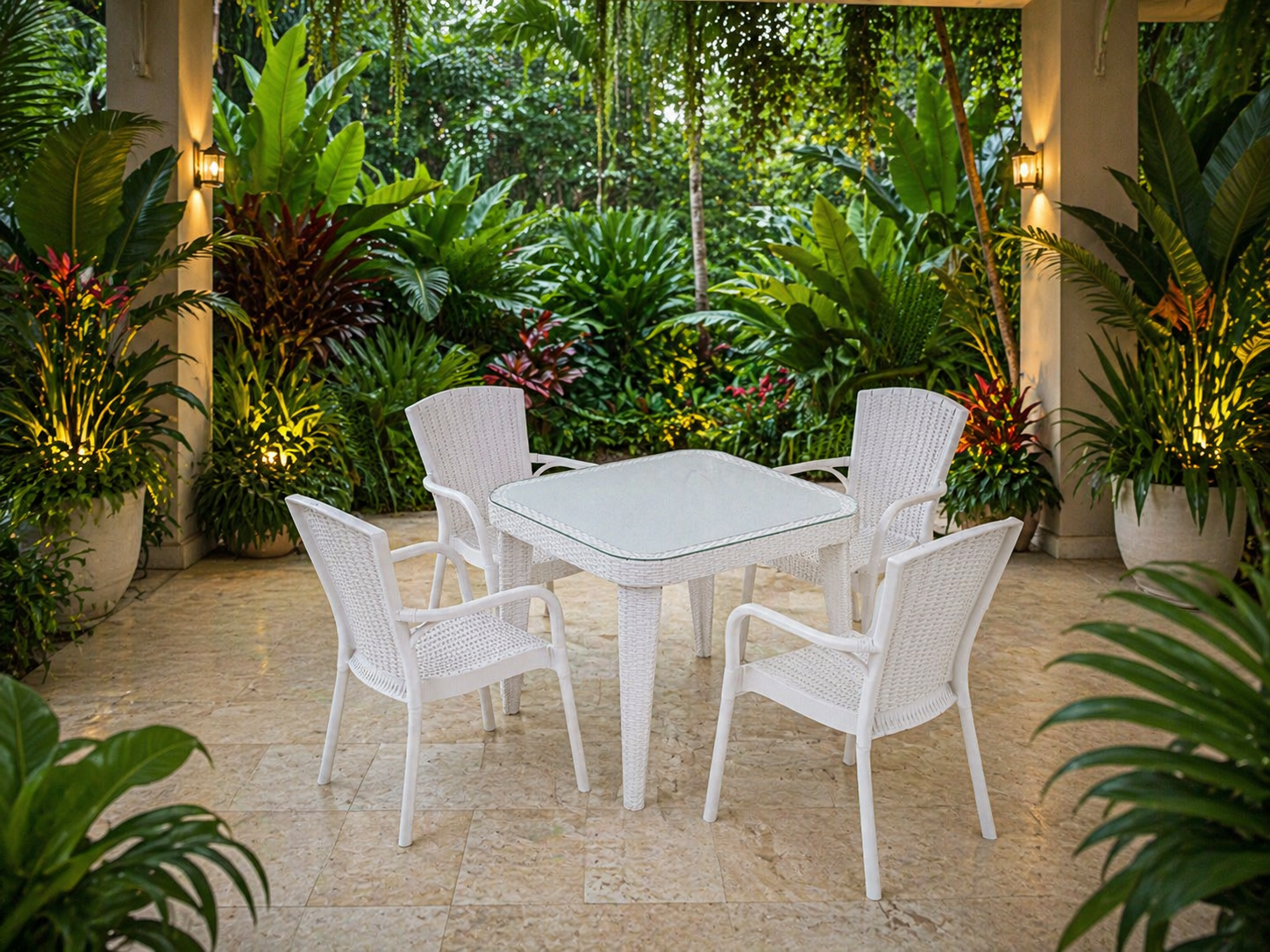 RATTAN GÖRÜNÜMLÜ KARE PLASTİK MASA TAKIMI